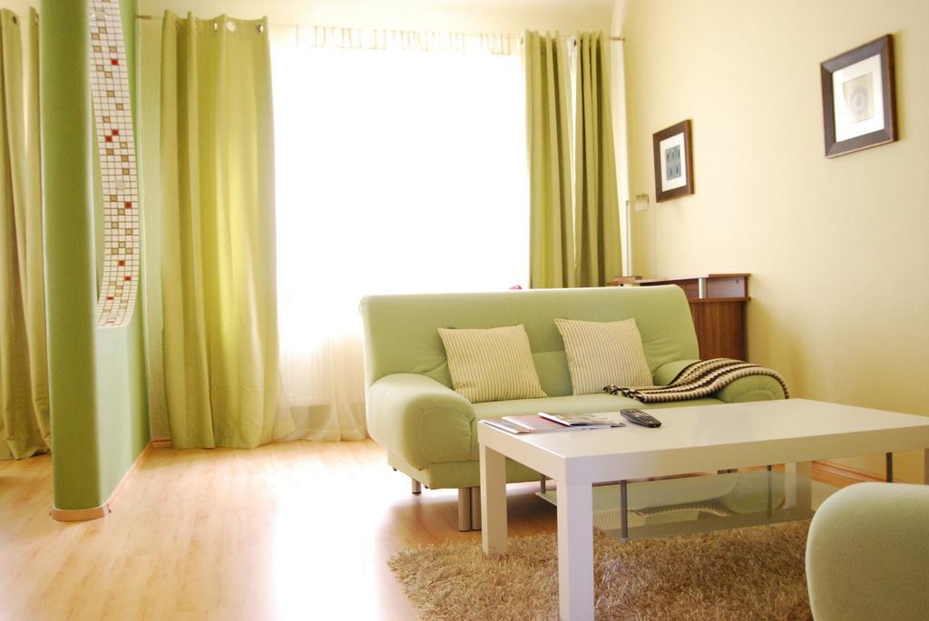 Hotel Central Gottingen Room photo